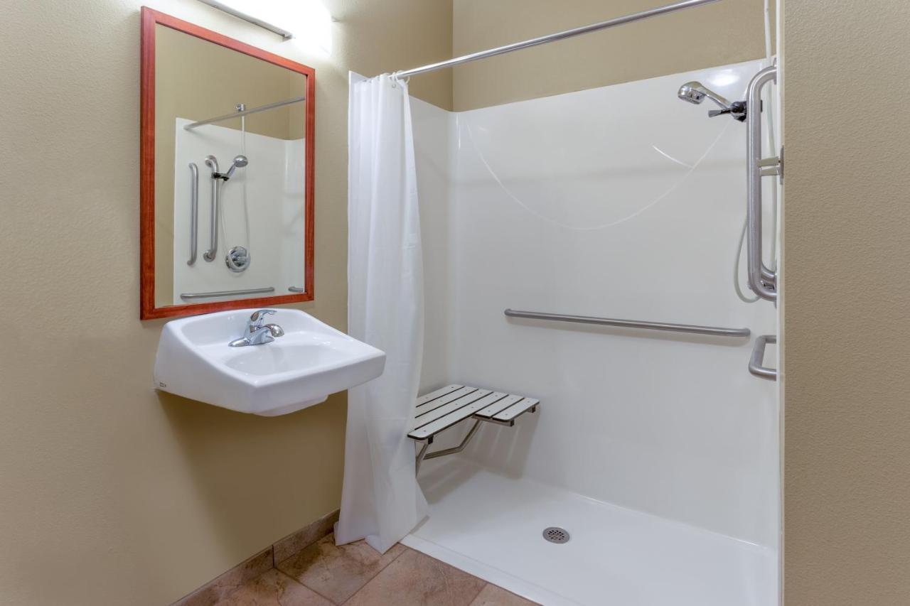 Candlewood Suites Minot By Ihg Ngoại thất bức ảnh