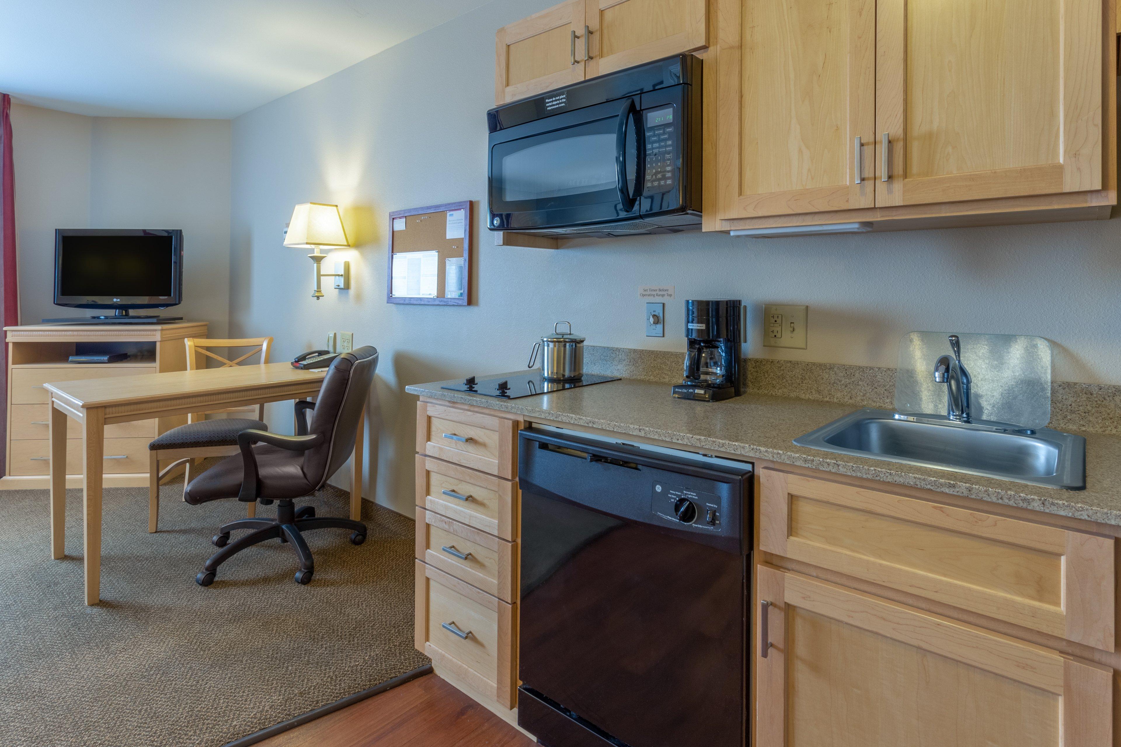 Candlewood Suites Minot By Ihg Ngoại thất bức ảnh
